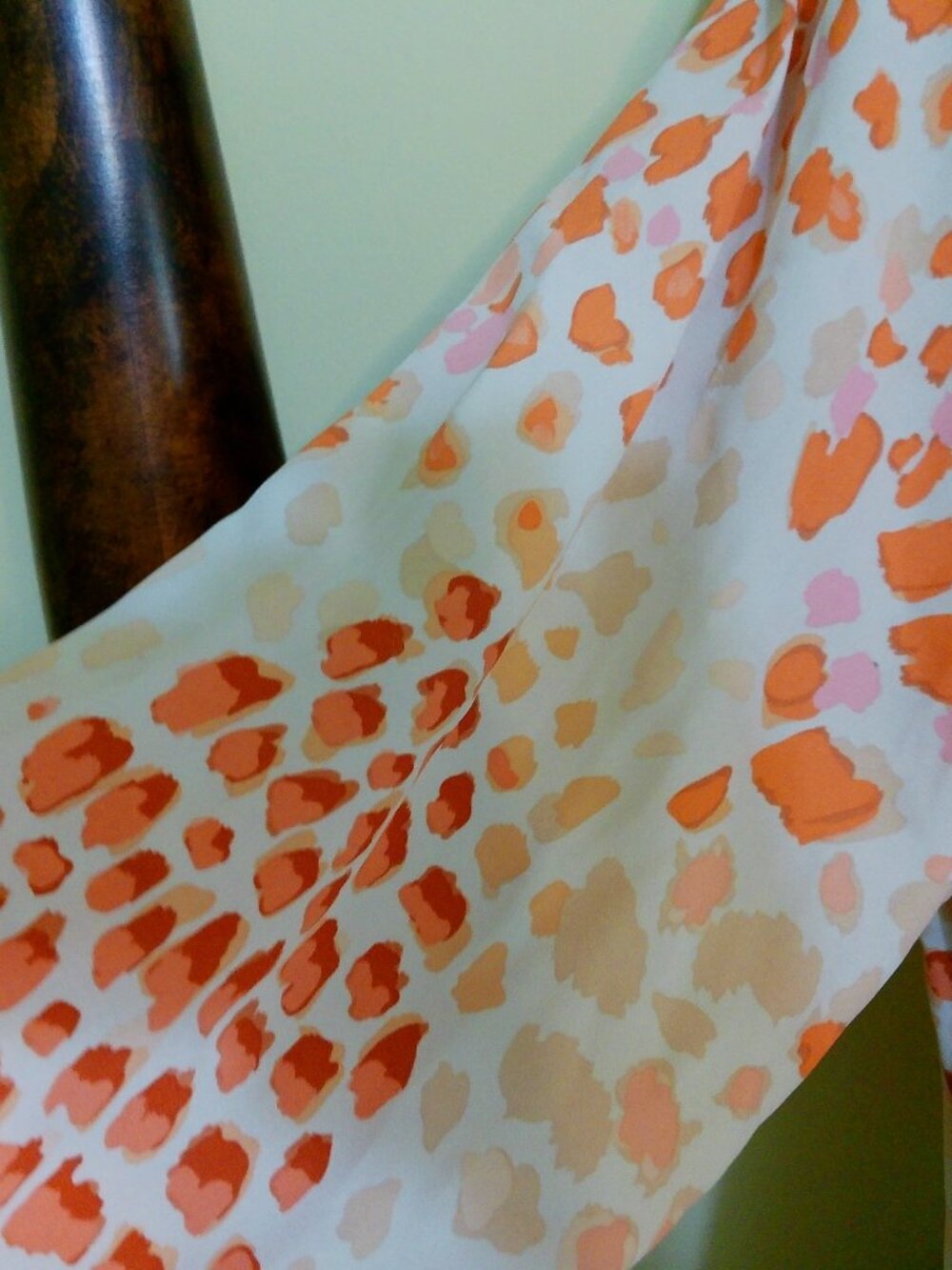 CABI BLOUSE SIZE MED GOOD CONDITION - Picture 6 of 8